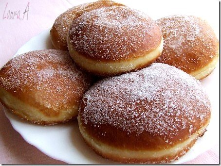 Krapfen gogosi austriece - detaliu gogosi