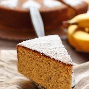 Tarta cu banane si nuci