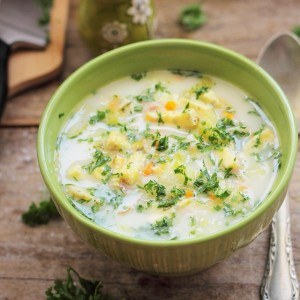 ciorba-salata-verde-bol