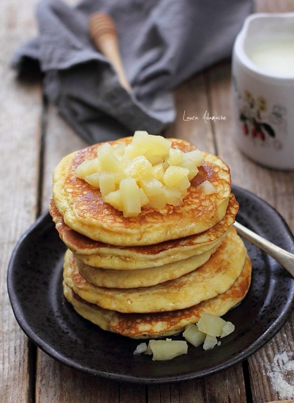 Pancakes cu ananas