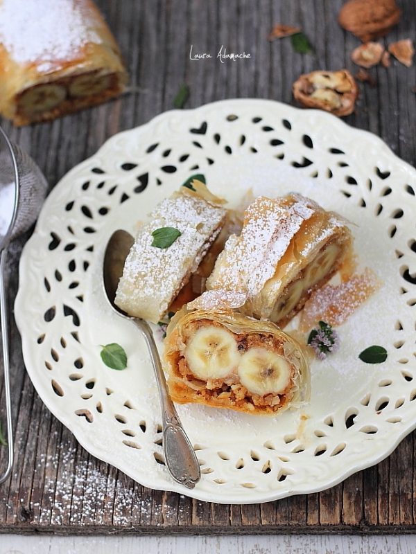 Strudel cu banane si nuci caramelizate | Retete culinare Laura Adamache