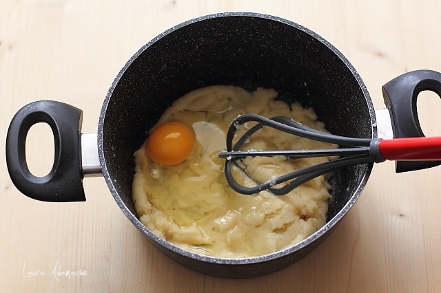 aluat choux sarate