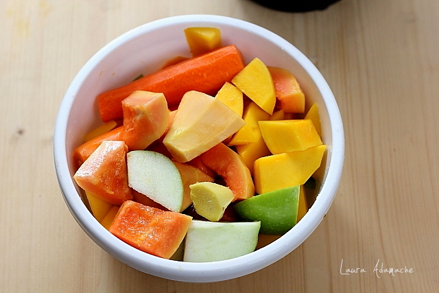 suc cu mango si papaya detaliu